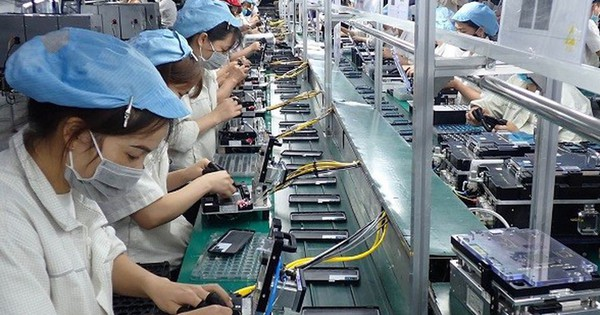 Quy định tiêu chí doanh nghiệp sản xuất thiết bị điện tử được hưởng ưu đãi thuế thu nhập doanh nghiệp. Ảnh: PV Quy định tiêu chí doanh nghiệp sản xuất thiết bị điện tử được hưởng ưu đãi thuế thu nhập doanh nghiệp. Ảnh: PV