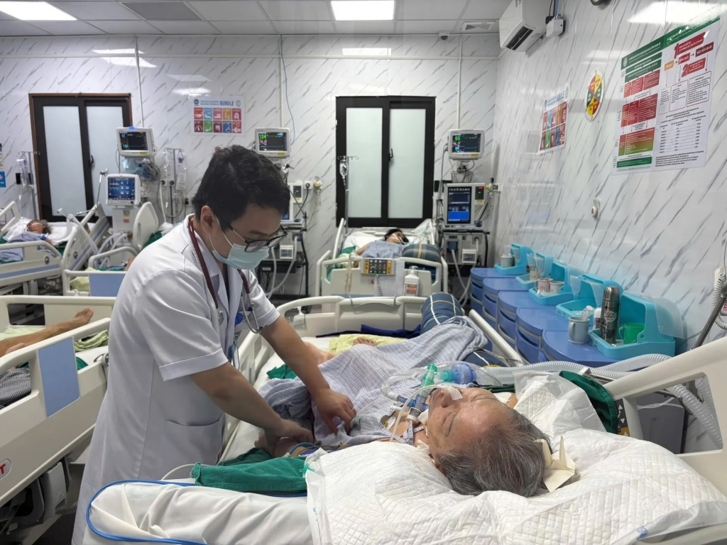 Cơ chế ưu đãi, hỗ trợ phát triển nguồn nhân lực y tế