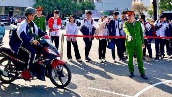 Tích cực tuyên truyền, phổ biến pháp luật về an toàn giao thông cho học sinh