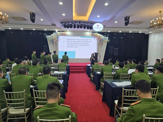 Tập huấn về quy định của Luật Tư pháp người chưa thành niên cho công an địa phương