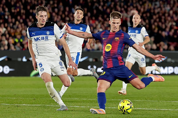 Dani Olmo rực sáng, Barcelona vươn lên tạm chiếm ngôi đầu La Liga Dani Olmo rực sáng, Barcelona vươn lên tạm chiếm ngôi đầu La Liga