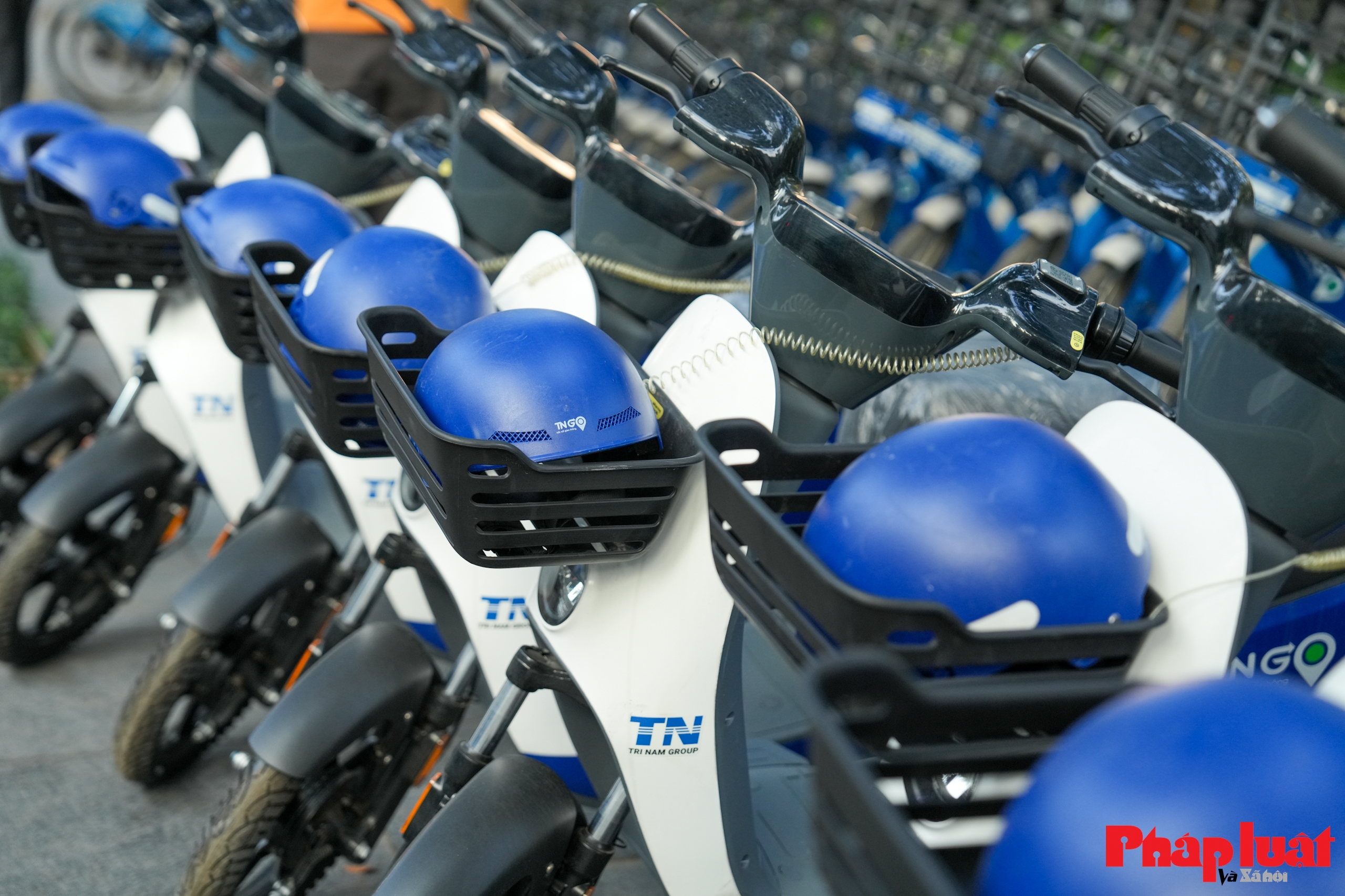 Hà Nội lần đầu đưa vào hoạt động xe điện hai bánh công cộng