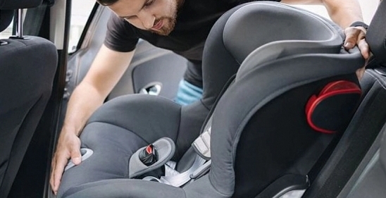 Cục CSGT thông tin về việc sử dụng thiết bị an toàn cho trẻ em trên xe kinh doanh vận tải