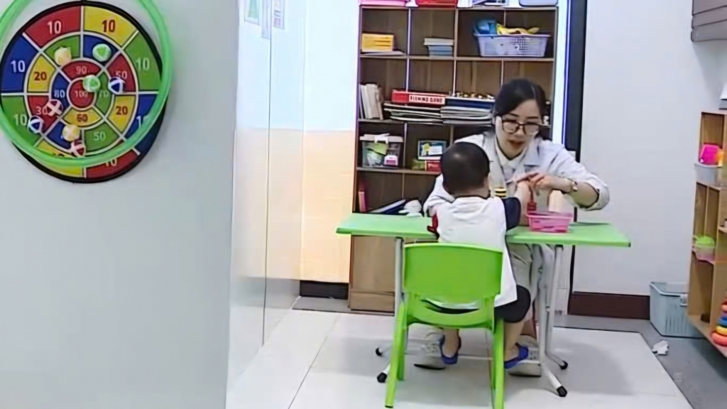 Can thiệp sớm giúp trẻ chậm phát triển ngôn ngữ tiến bộ từng ngày