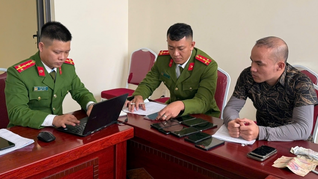 Hành vi xấu của nam công nhân ở Hải Phòng