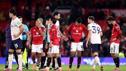 Man Utd hòa thất vọng, lỡ cơ hội áp sát nhóm dẫn đầu Premier League
