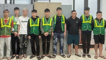 Bắt nhóm đối tượng đánh nhau gây náo loạn đường phố Hà Nội