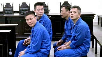 Lý do hoãn xử nhóm cựu cán bộ Công an nhận hối lộ?