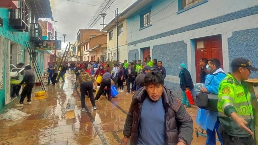 Cháy nhà hàng khiến 10 sinh viên đại học tử vong