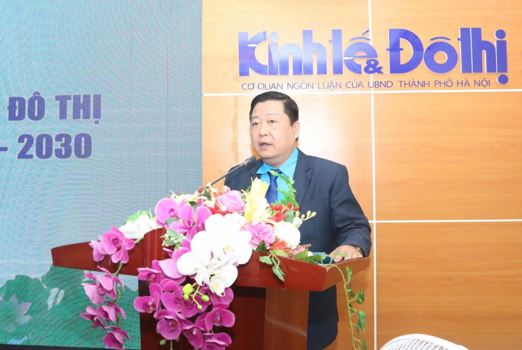 Chủ tịch Công đoàn phường Láng Trần Đình Long phát biểu chỉ đạo tại Đại hội Chủ tịch Công đoàn phường Láng Trần Đình Long phát biểu chỉ đạo tại Đại hội