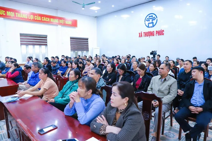 Đội ngũ hòa giải viên xã Thượng Phúc tham dự tập huấn kỹ năng, nghiệp vụ hòa giải ở cơ sở do UBND xã tổ chức. Ảnh: Bạch Dương Đội ngũ hòa giải viên xã Thượng Phúc tham dự tập huấn kỹ năng, nghiệp vụ hòa giải ở cơ sở do UBND xã tổ chức. Ảnh: Bạch Dương