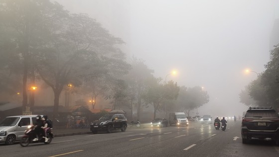 Dự báo thời tiết hôm nay (10/12): Bắc Bộ sương mù, Trung Bộ mưa lớn