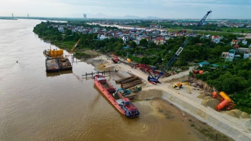 Hà Nội tăng tốc yêu cầu giải phóng mặt bằng trước 31/12/2025 để xây dựng 7 cây cầu vượt sông Hồng