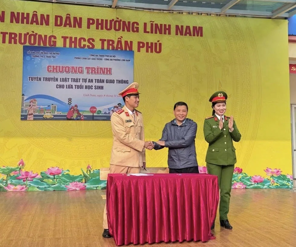 Nâng cao ý thức pháp luật trong trường học Nâng cao ý thức pháp luật trong trường học