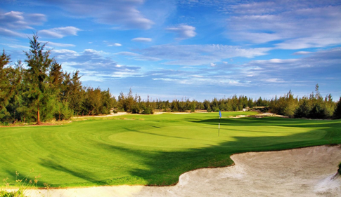 Những sân gôn tuyệt đẹp như Danang Legend Golf Resort thu hút nhiều du khách yêu thích môn thể thao này cả trong nước và quốc tế Những sân gôn tuyệt đẹp như Danang Legend Golf Resort thu hút nhiều du khách yêu thích môn thể thao này cả trong nước và quốc tế