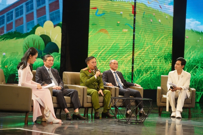 Gala “Trường học không ma túy” mùa 3 năm 2025 diễn ra đầy cảm xúc và bùng nổ Gala “Trường học không ma túy” mùa 3 năm 2025 diễn ra đầy cảm xúc và bùng nổ