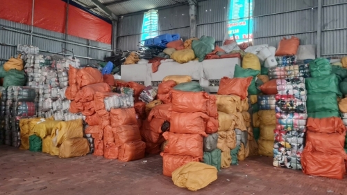 Phát hiện hơn 94 tấn quần áo không rõ nguồn gốc, sẽ tổ chức bán đấu giá