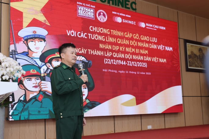 Tôn vinh những nhân chứng của các kỷ lục lịch sử quân đội Tôn vinh những nhân chứng của các kỷ lục lịch sử quân đội