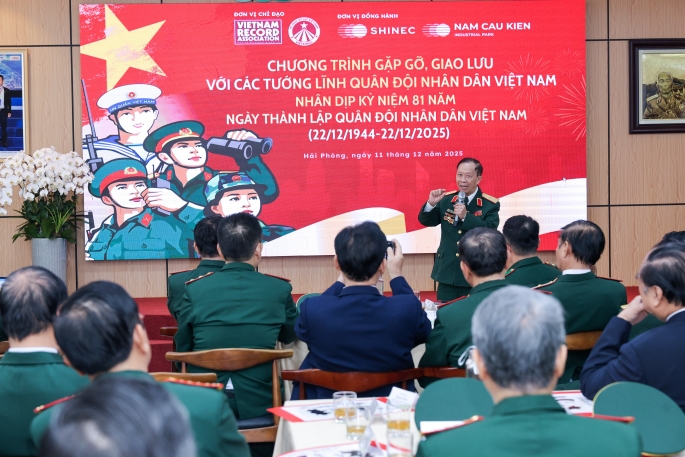 Tôn vinh những nhân chứng của các kỷ lục lịch sử quân đội Tôn vinh những nhân chứng của các kỷ lục lịch sử quân đội