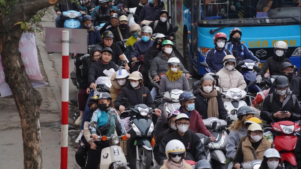 Giảm ô nhiễm bằng lộ trình chuyển đổi sang xe điện