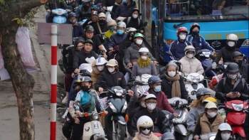 Giảm ô nhiễm bằng lộ trình chuyển đổi sang xe điện