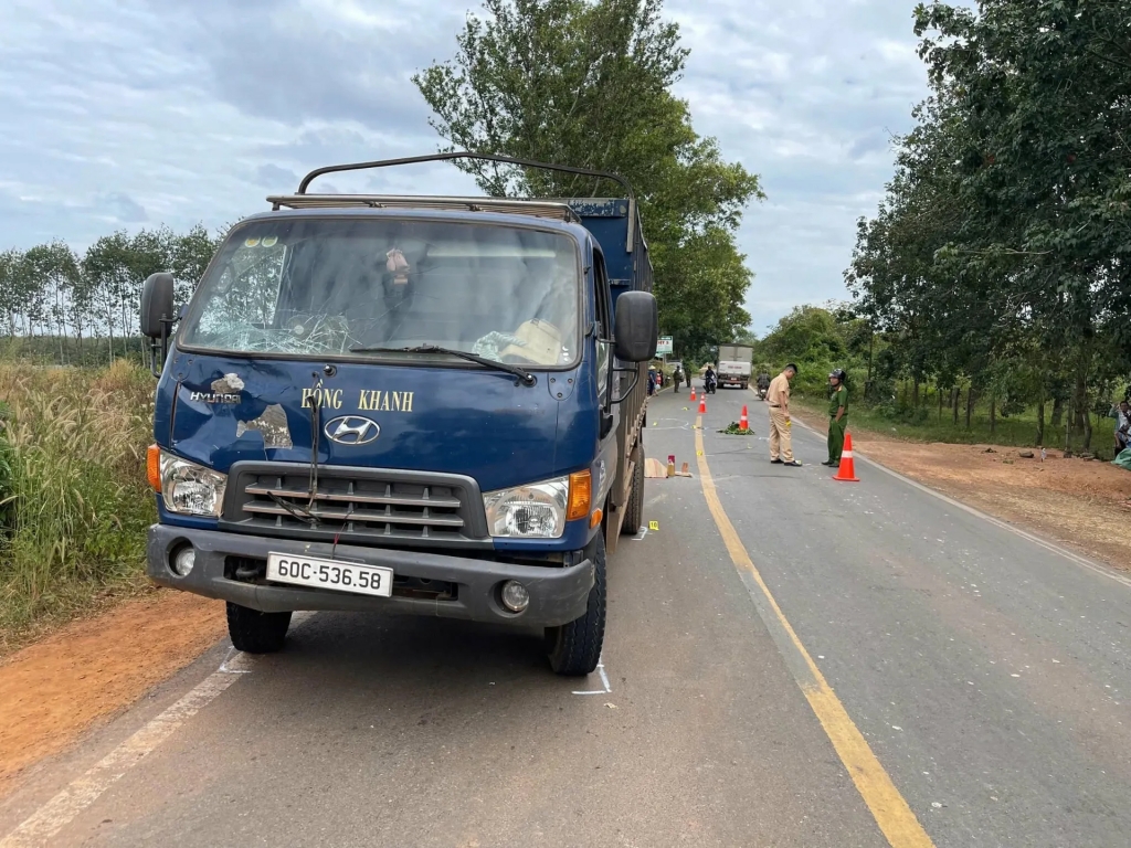 Vụ tài xế cán chết người ở Đồng Nai: Phạm tội vì động cơ đê hèn? Vụ tài xế cán chết người ở Đồng Nai: Phạm tội vì động cơ đê hèn?