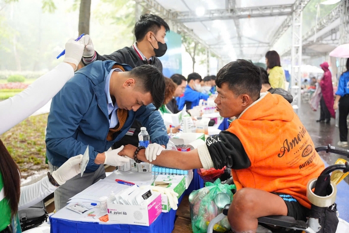 “Phòng khám đặc biệt” dành cho 3.000 người dân Hà Nội “Phòng khám đặc biệt” dành cho 3.000 người dân Hà Nội