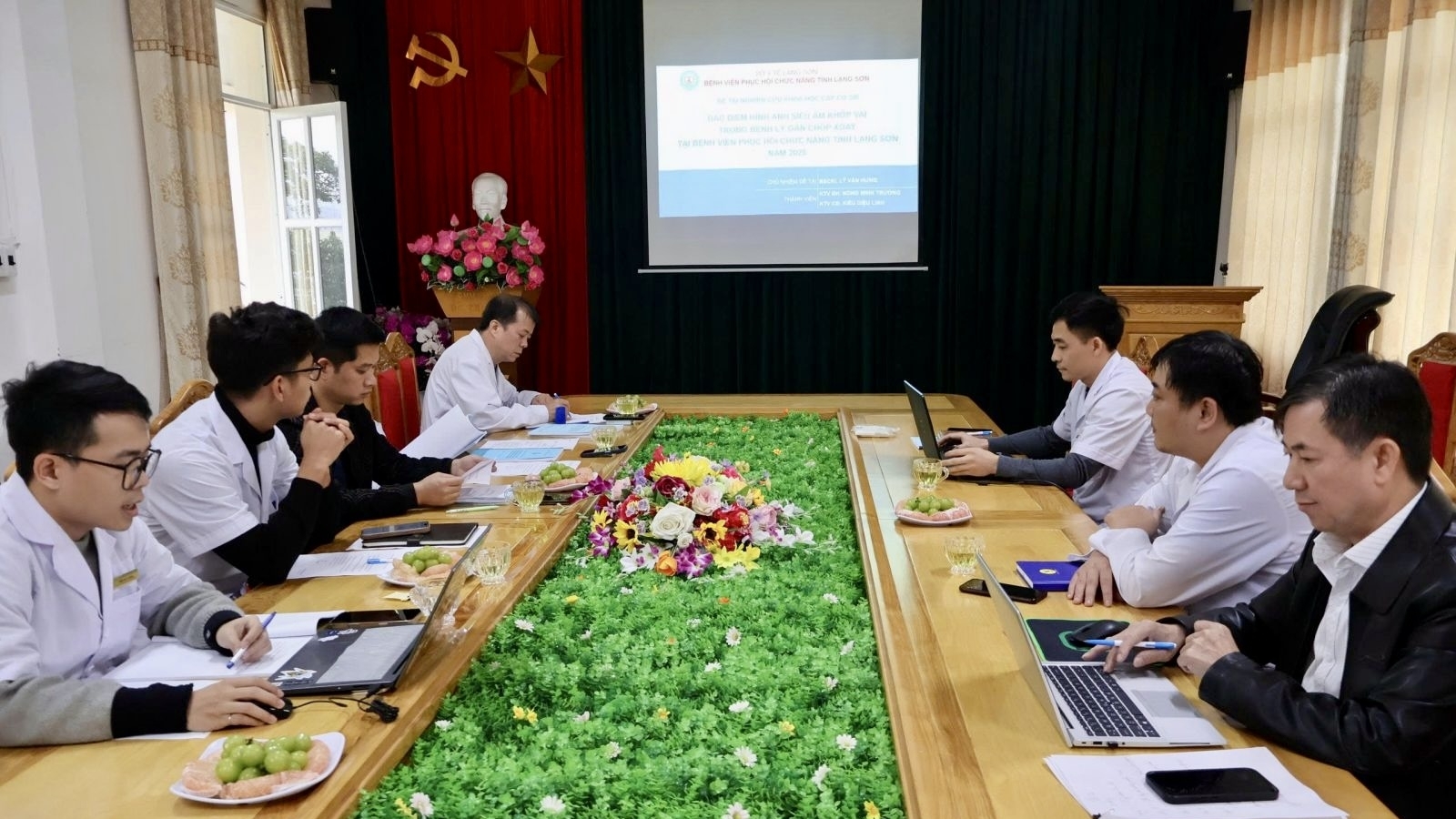 Đẩy mạnh nghiên cứu khoa học và giám sát phục hồi chức năng dựa vào cộng đồng