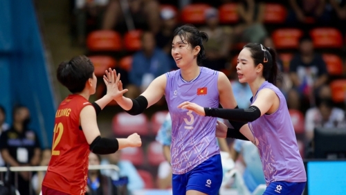 Bóng chuyền nữ Việt Nam áp đảo Philippines, lần thứ 12 vào chung kết SEA Games