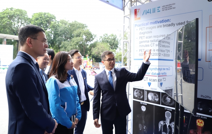 undefined Ứng dụng công nghệ tăng khả năng tiếp cận dịch vụ y tế chất lượng