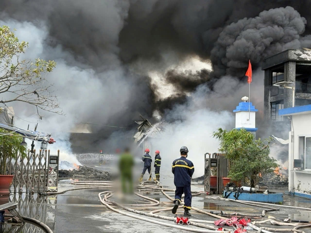 Hiện trường vụ cháy. Ảnh: CQCA Hiện trường vụ cháy. Ảnh: CQCA