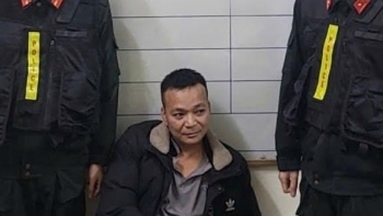 Bắt đối tượng đi xe máy đâm vào Cảnh sát giao thông tại chốt kiểm tra nồng độ cồn