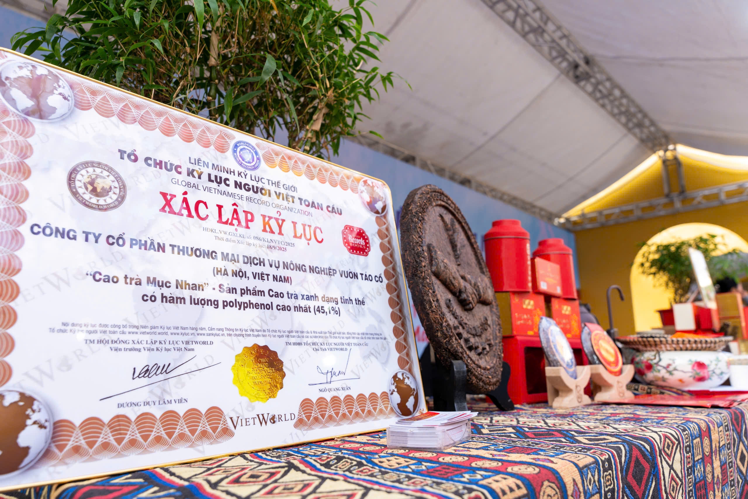 Dấu ấn “tinh hoa Hà thành” tại Liên hoan Ẩm thực và Du lịch làng nghề, phố nghề 2025 Dấu ấn “tinh hoa Hà thành” tại Liên hoan Ẩm thực và Du lịch làng nghề, phố nghề 2025