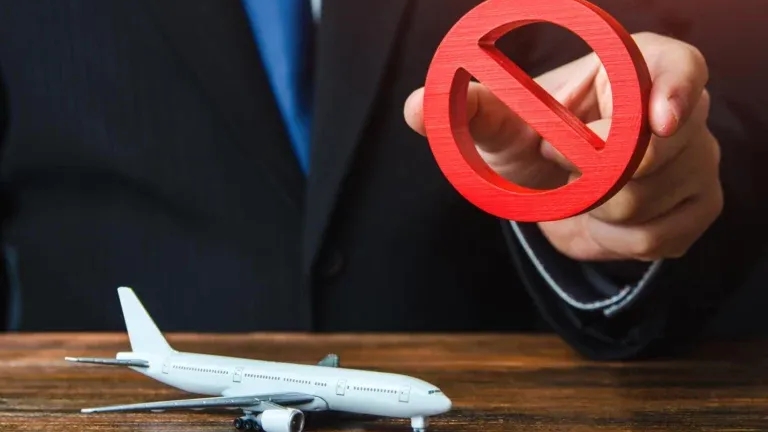 Mỹ mở rộng lệnh cấm nhập cảnh, thêm 5 quốc gia vào danh sách hạn chế