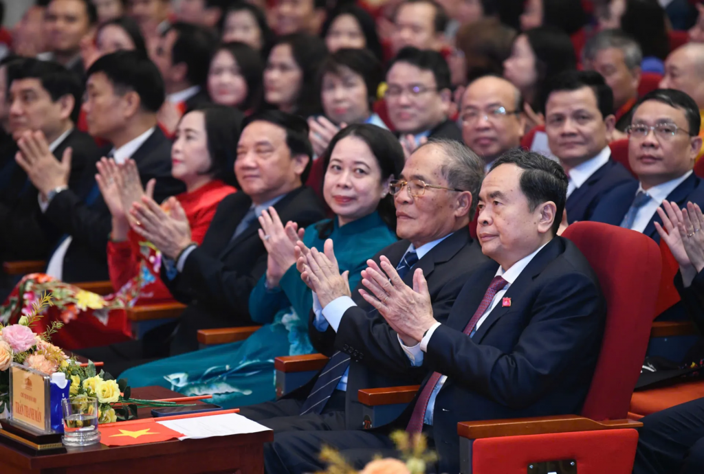 Các đồng chí lãnh đạo Đảng, Nhà nước tham dự Lễ trao giải. Ảnh: Như Ý