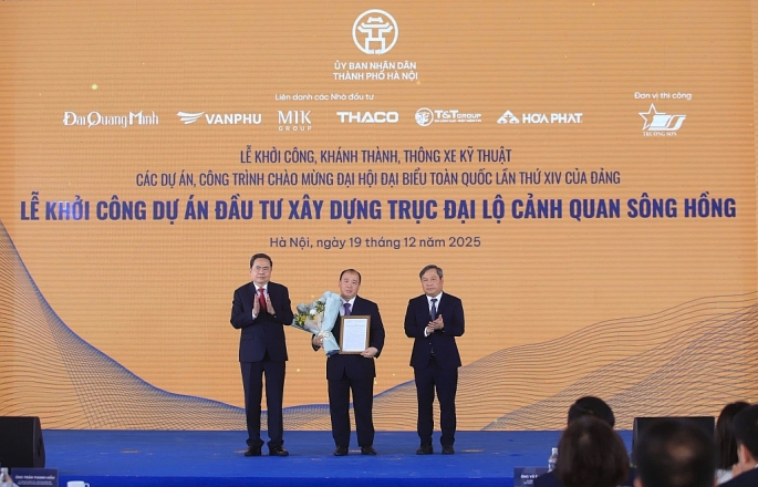 Khởi công Dự án đầu tư xây dựng trục Đại lộ cảnh quan sông Hồng