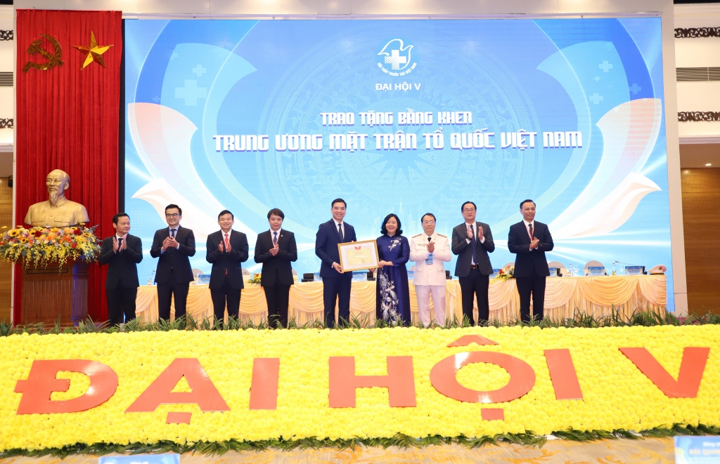 Đội ngũ thầy thuốc trẻ tiên phong thúc đẩy chuyển đổi số y tế