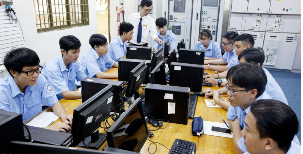 Tạo môi trường pháp lý thuận lợi để phát triển giáo dục nghề nghiệp. Ảnh: PV