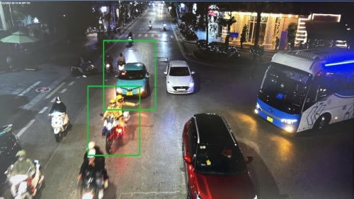 Cảnh sát giao thông mở đường đưa sản phụ đau ruột thừa cấp cứu kịp thời