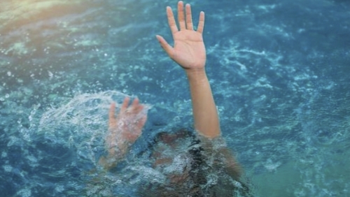 Cấp cứu thành công bé trai 10 tuổi ngạt nước nguy kịch