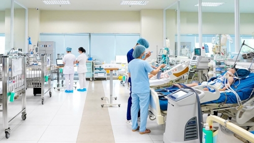 Cứu sống bé gái 6 tuổi mắc cúm A/H3 biến chứng tối cấp hiếm gặp