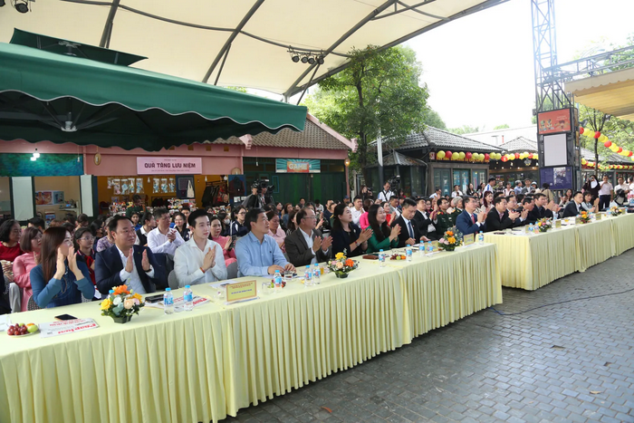 Để văn hóa tuân thủ pháp luật thấm tới từng người dân...