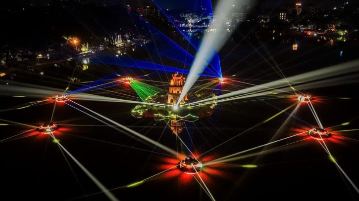 Hà Nội thắp sáng di sản, lan tỏa không khí đón năm mới