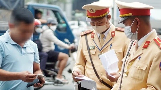 Vi phạm hành chính trong hoạt động đường bộ bị phạt tới 150 triệu đồng