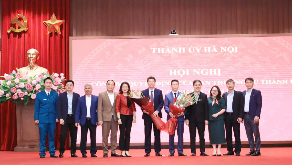 Ông Phạm Tuấn Long giữ chức vụ Giám đốc Sở VH&TT Hà Nội có thời hạn bổ nhiệm 5 năm. Ông Phạm Tuấn Long giữ chức vụ Giám đốc Sở VH&TT Hà Nội có thời hạn bổ nhiệm 5 năm.