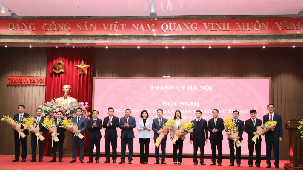 Công bố các quyết định của Ban Thường vụ Thành ủy Hà Nội về công tác cán bộ