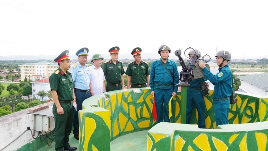 Thành lập Ban Chỉ đạo phòng không Nhân dân Trung ương