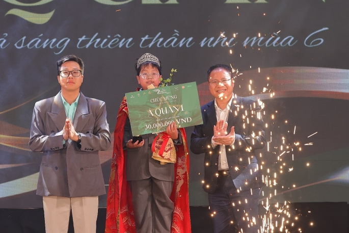 Á quân 12 tuổi gây ấn tượng tại “Tỏa sáng thiên thần nhí” mùa 6 Á quân 12 tuổi gây ấn tượng tại “Tỏa sáng thiên thần nhí” mùa 6