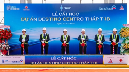 Seaholdings cam kết tiến độ khi cất nóc block Amor dự án Destino Centro