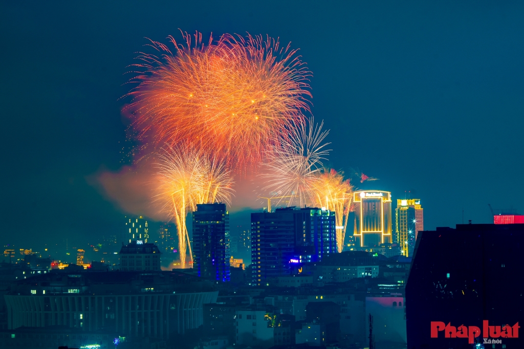 Hà Nội tổ chức 6 trận địa bắn pháo hoa dịp Tết Dương lịch năm 2026. Ảnh: Khánh Huy